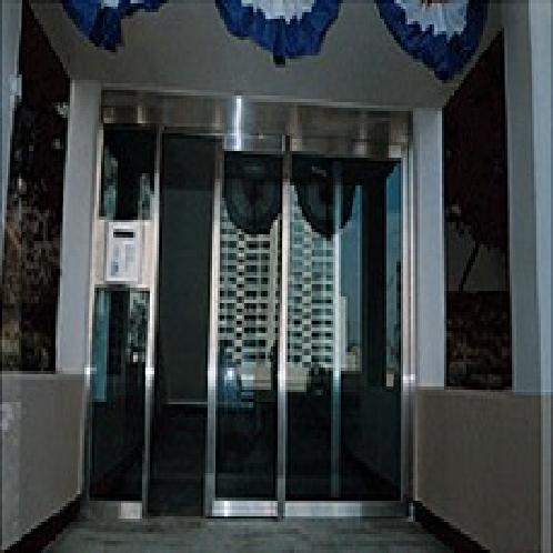 PANIC &SECRET AUTO SLIDING DOOR